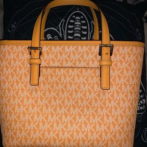 Orange MK purse!
